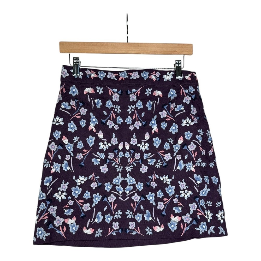Loft Floral Embroidery‎ Skirt size 2 Purple/Blue